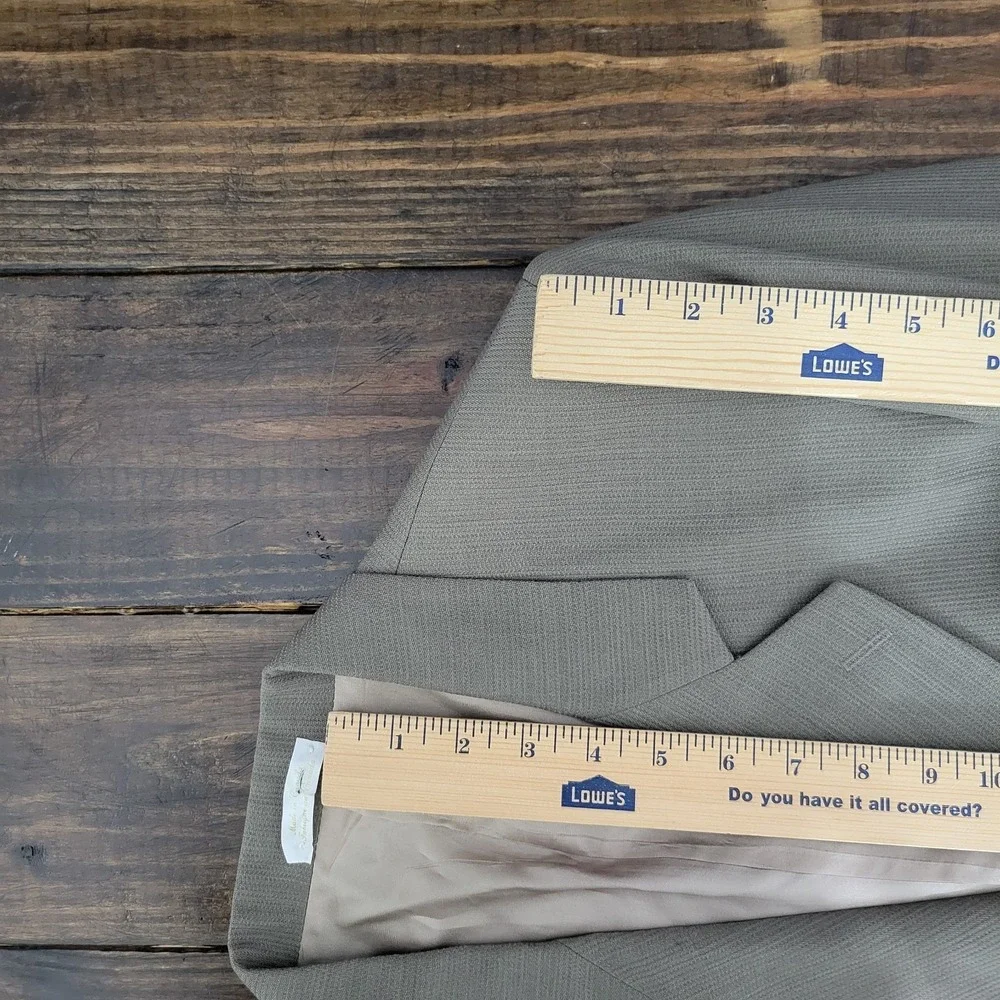 Perry Ellis Men's Sport‎ Coat Blazer Three Button Olive Beige Size about 38R